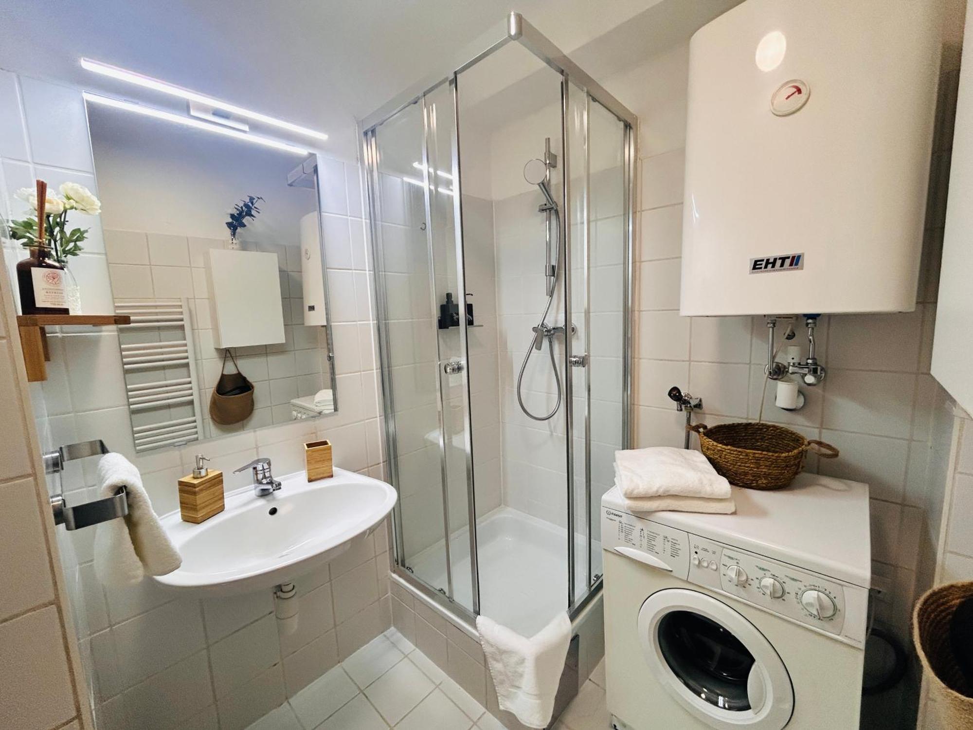 Gemuetliche Wohnung Naehe Hauptbahnhof Und Zentrum Vienna Esterno foto